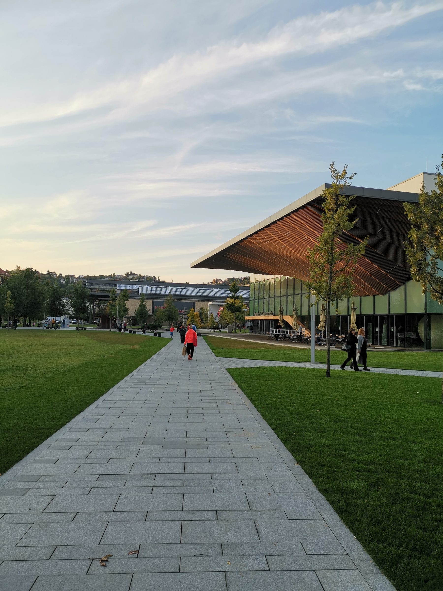 Stone-paved walkway and landscaped grounds at the Neprajzi Muzeum in Budapest